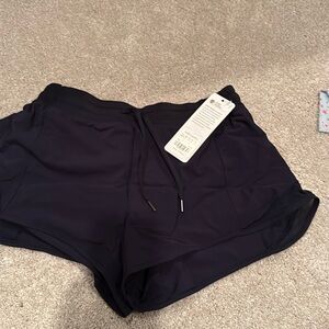 CRZ yoga shorts black M. NWT